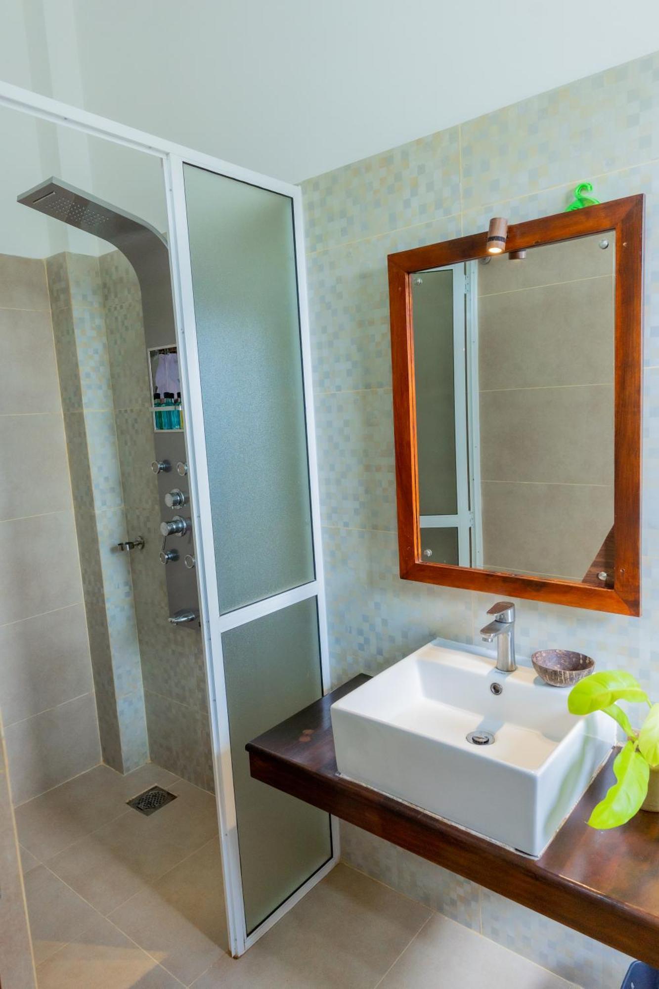 Hotel Sea Cloud Unawatuna Zewnętrze zdjęcie